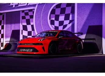 領(lǐng)克03+TCR賽車正式發(fā)售 售價(jià)140萬(wàn)首批售罄